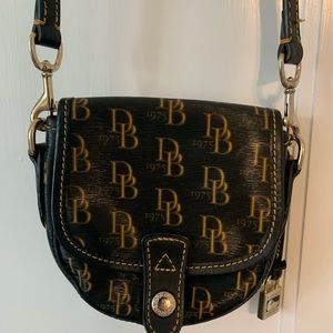 Dooney & Bourke Purse